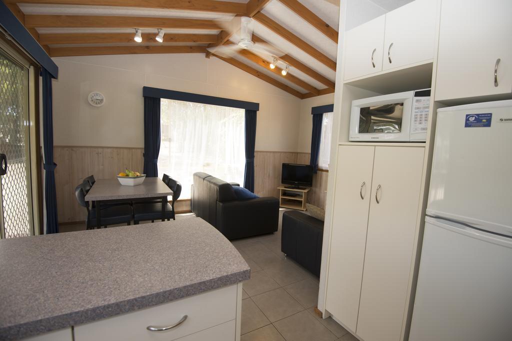 Lake Tyers Beach The Lakes Beachfront Holiday Park מראה חיצוני תמונה
