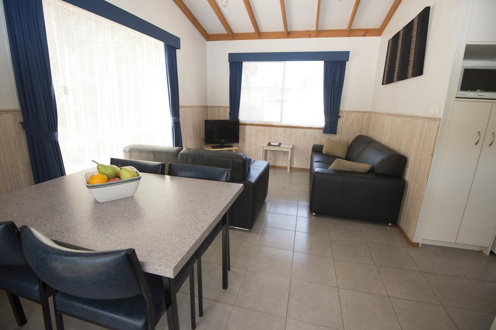 Lake Tyers Beach The Lakes Beachfront Holiday Park מראה חיצוני תמונה